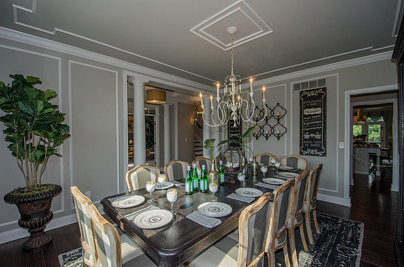 Formal Dining